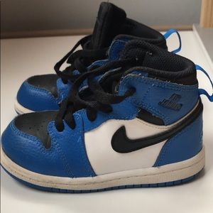 Nike Air Jordan Dunks VGUC size 8 toddler